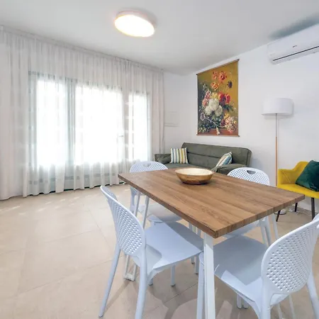 Essence Del Carmen - By Lanzarote Tatil Evi