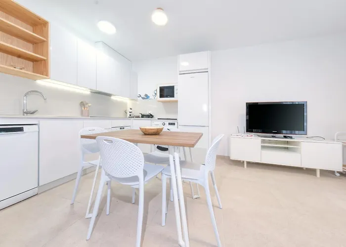 Essence Del Carmen - By Lanzarote * 푸에르토 델 카르멘